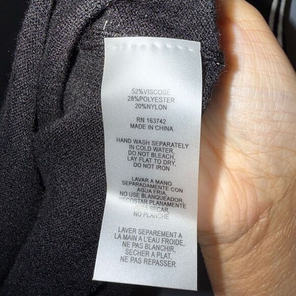 La Vila Milano Black & White Nautical Style Gold Button Top Size Medium NWT - Picture 6 of 8